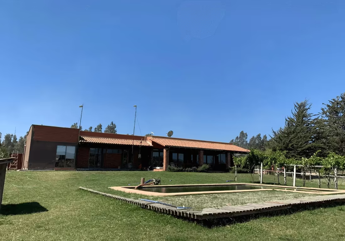 Fundo en Vichuquén 245 Ha.